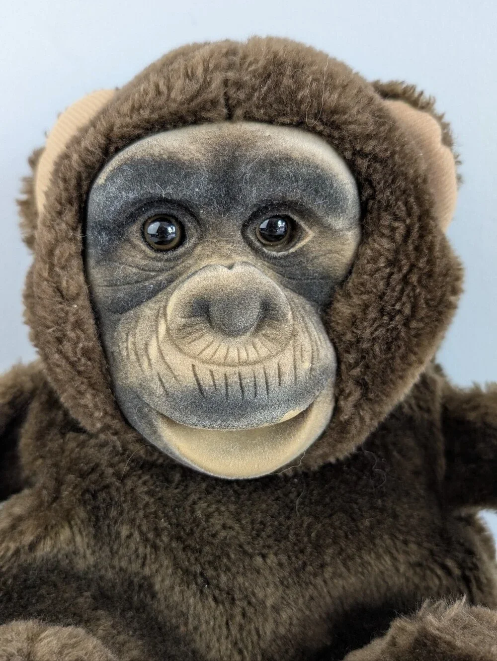 Vintage Hosung Plush Chimp Hand Puppet w Flocked Vinyl Face, Long Arms, Squeaker - Picture 4 of 14